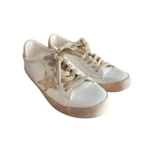 Shu Shop Women's sz 8 Paula Cream Sneakers